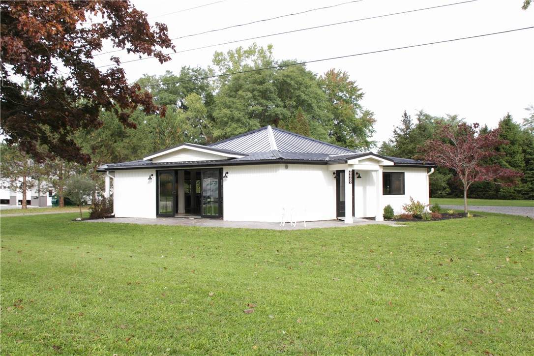 6669 Main Road - Photo 1