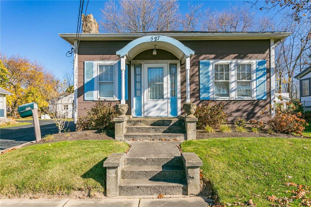 527 Main Street - Photo 1