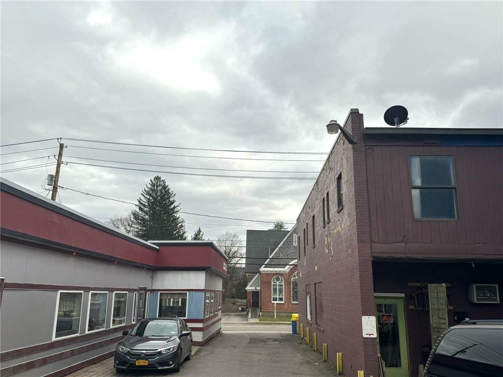 https://bt-photos.global.ssl.fastly.net/rochester/orig_boomver_1_R1529020-2.jpg
