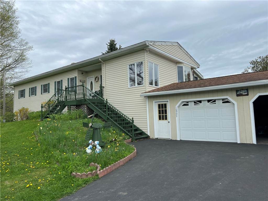 10993 Davis Road - Photo 1