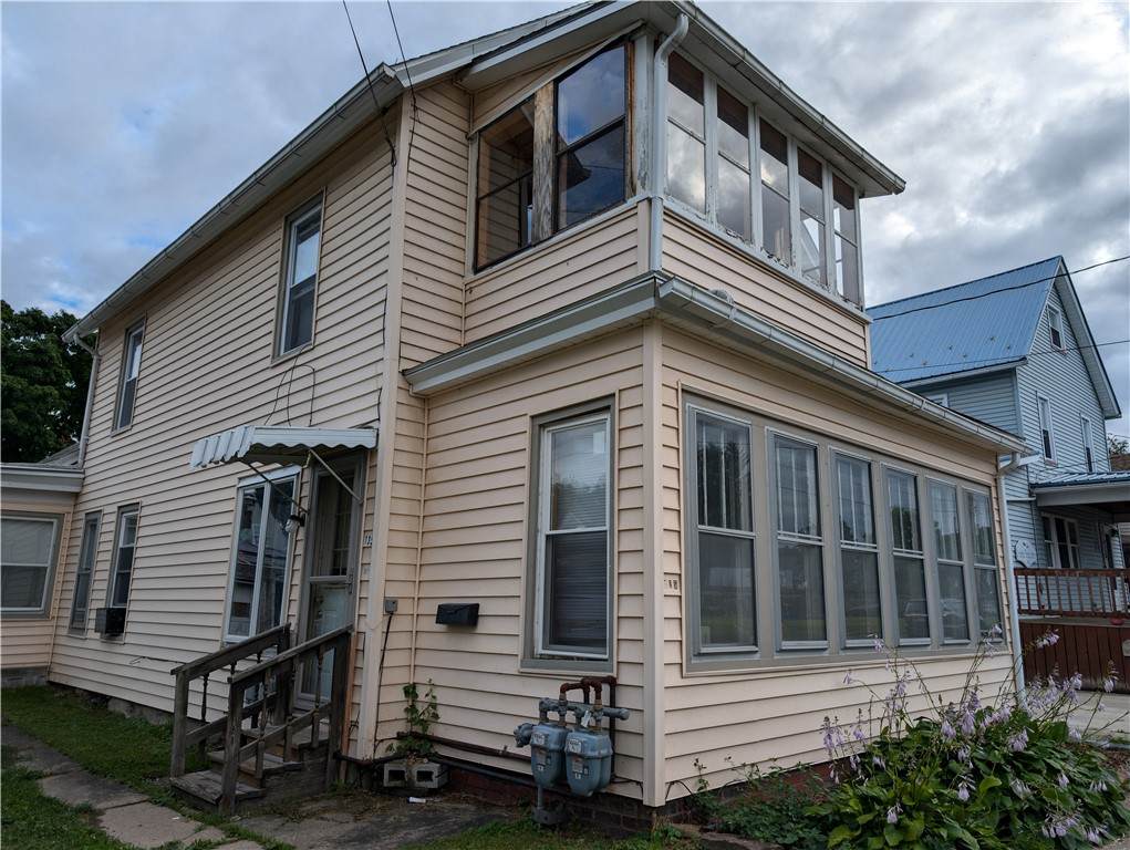 135 Elm Street - Photo 1