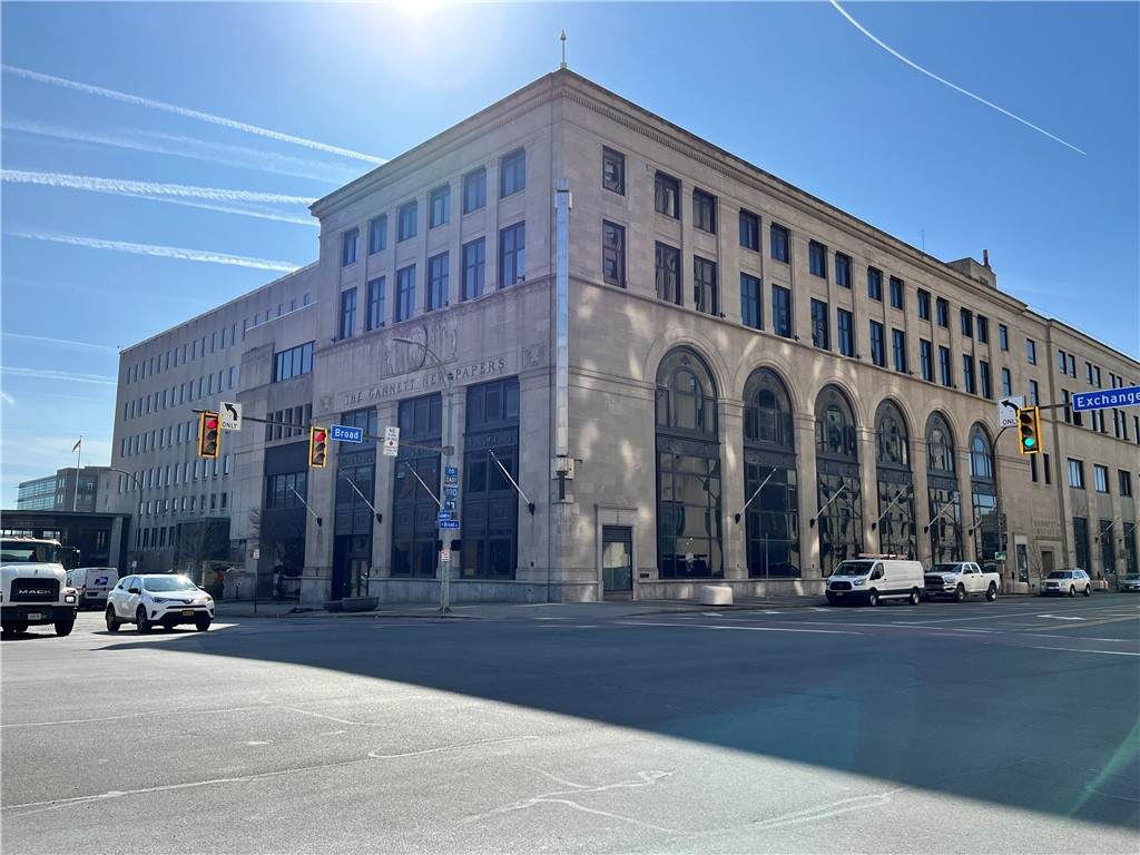 55 Exchange Boulevard - Photo 1