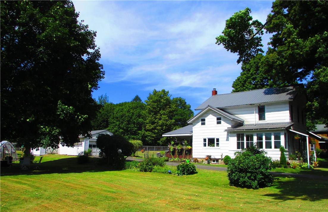 49 Maple Avenue - Photo 1