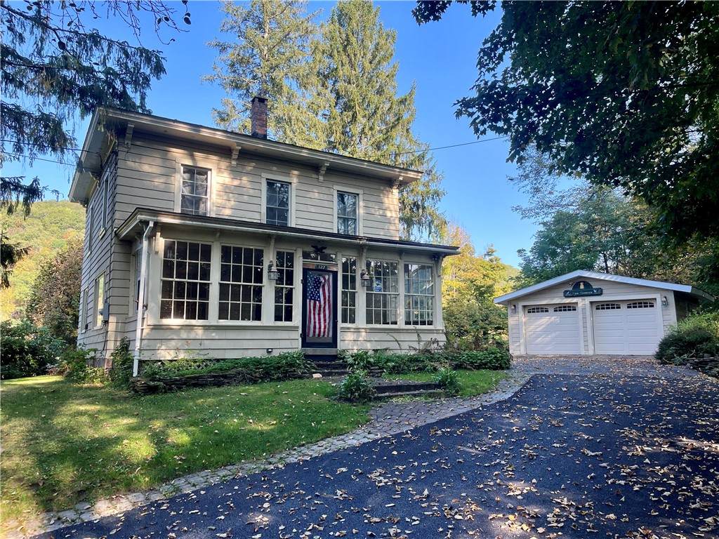 127 Riverview Drive - Photo 1