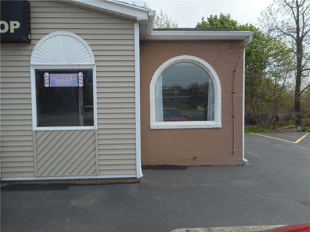 2110 Henrietta Road - Photo 1