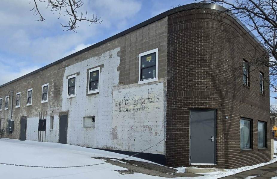 146 University Avenue - Photo 1