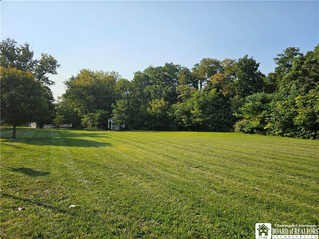 90 Main Street - Photo 1