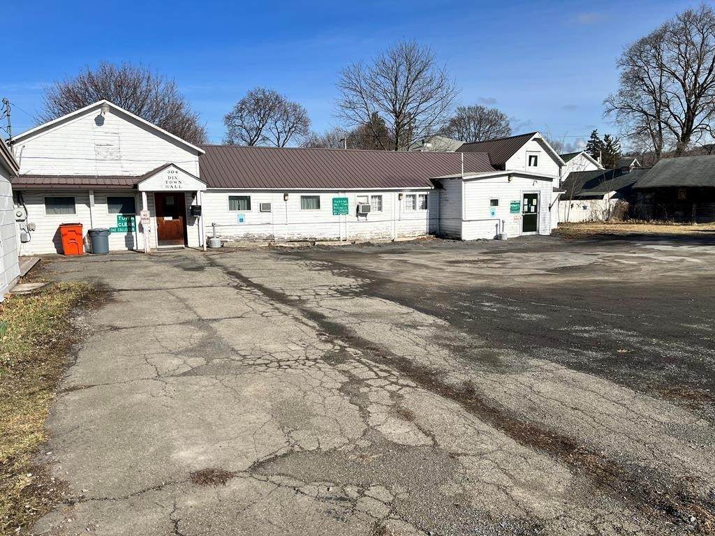 304 Seventh Street - Photo 1