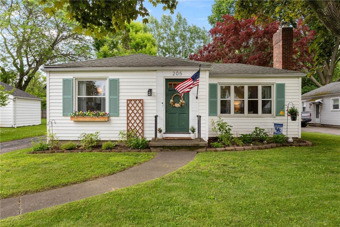 205 Dake Avenue - Photo 1