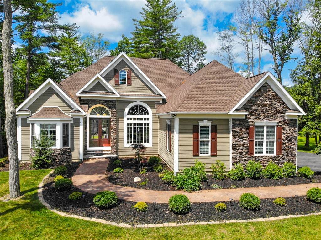 9 Woodland Way - Photo 1