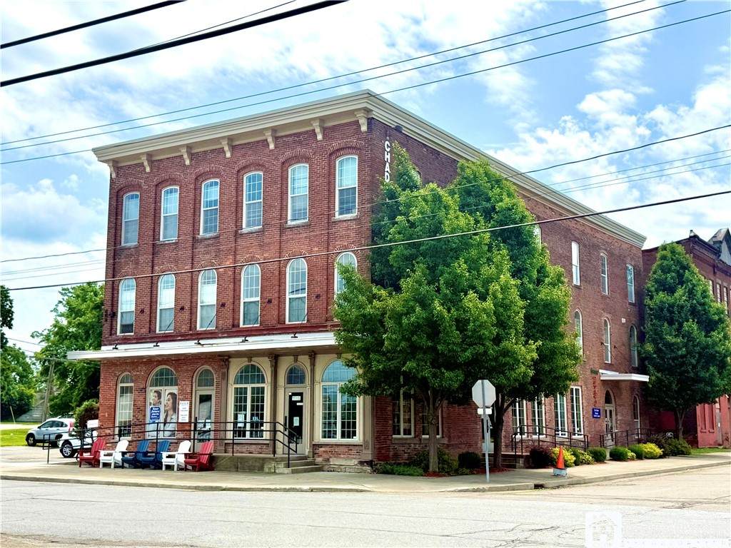 21 2nd Street - Photo 1