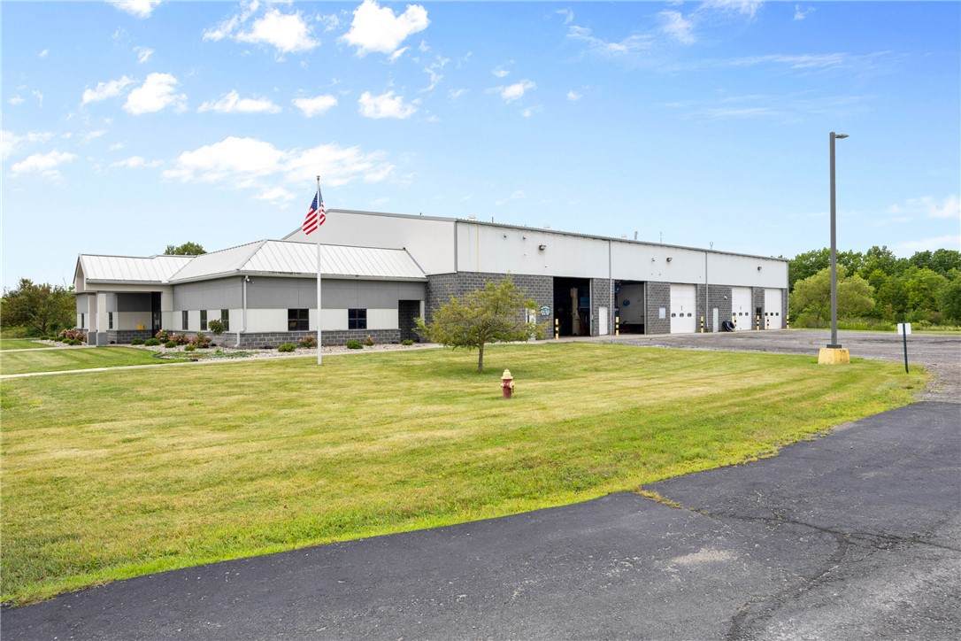 2926 Lakeville Road - Photo 1