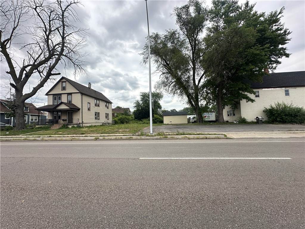 417 Bailey Avenue - Photo 1