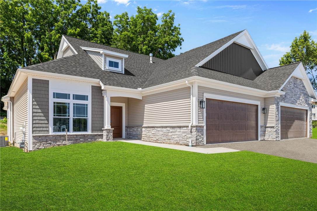 4 Eagle Hollow - Photo 1