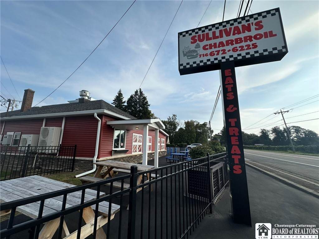 3590 Us-20 - Photo 1