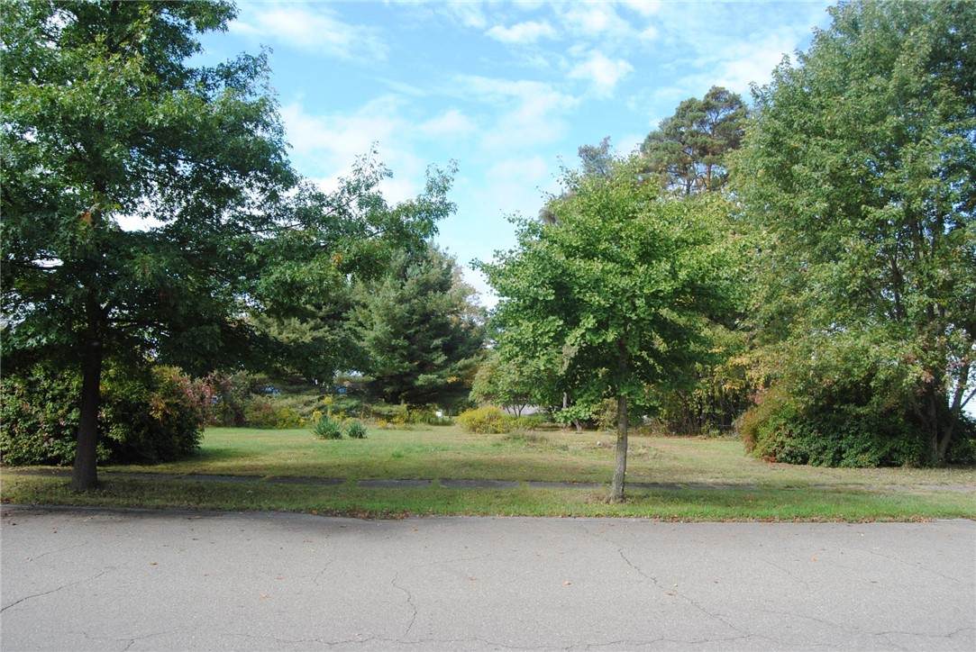 517 Park Avenue - Photo 1