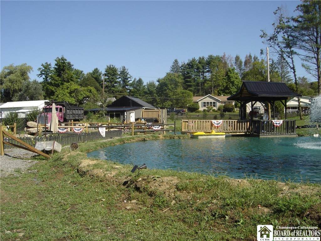 1547 Happy Hollow Road - Photo 1