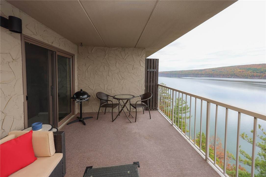 105 Cliffside Drive - Photo 1