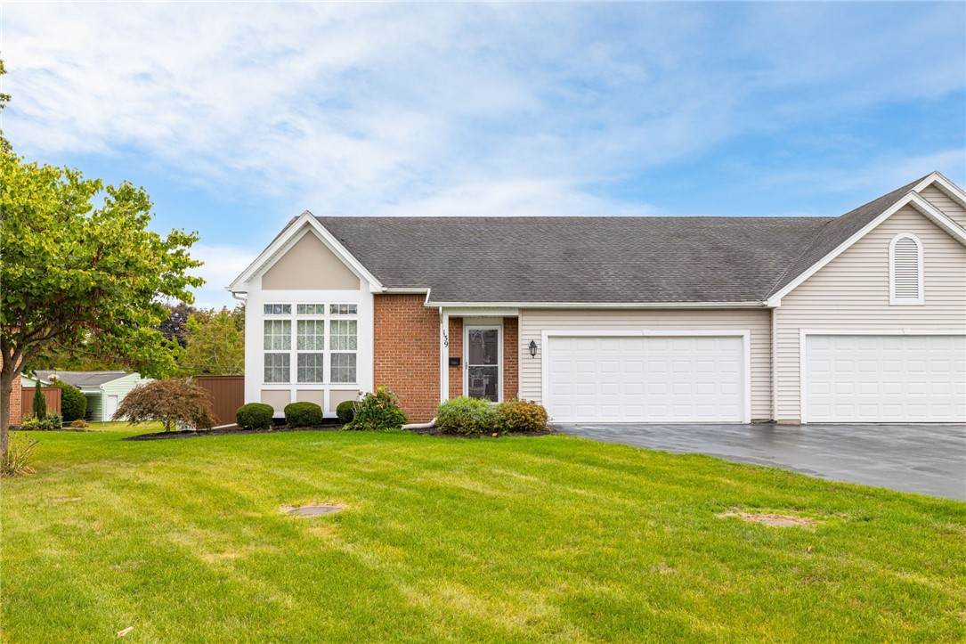 139 Lillian Lane - Photo 1