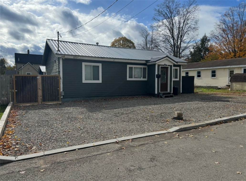 16 Jones Avenue - Photo 1