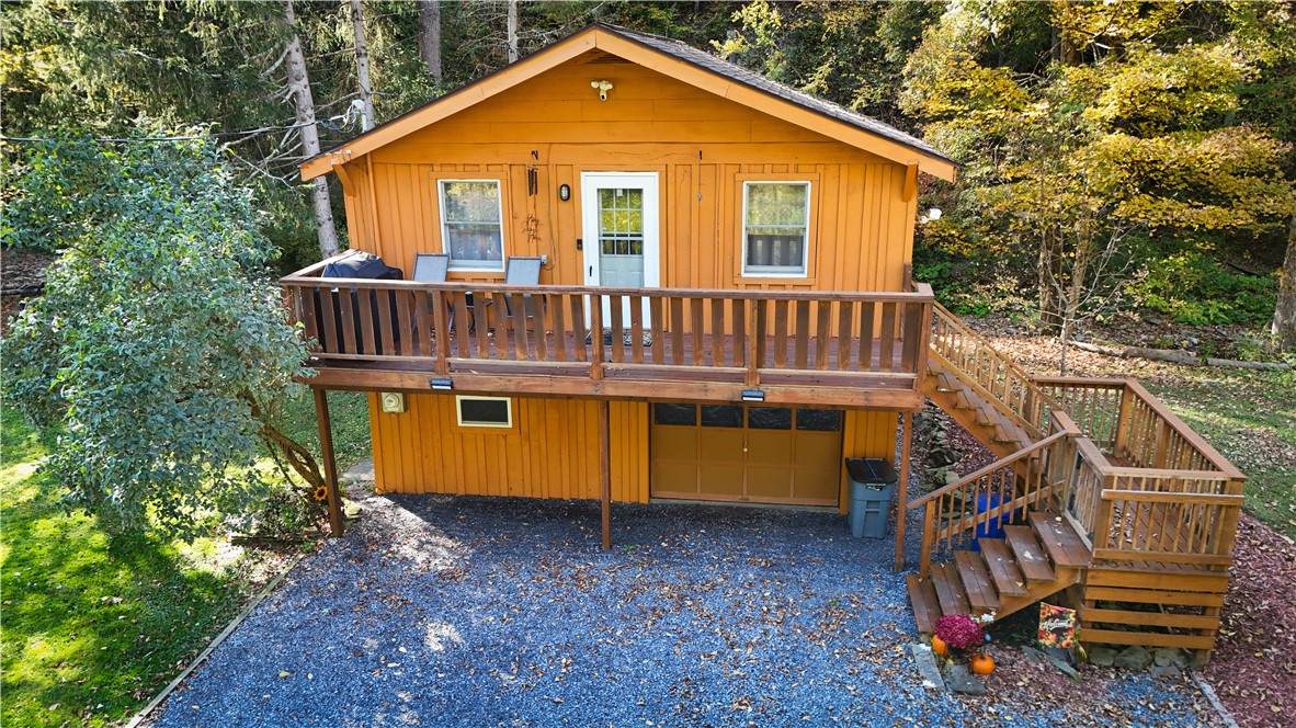 920 Carter Creek Road - Photo 1