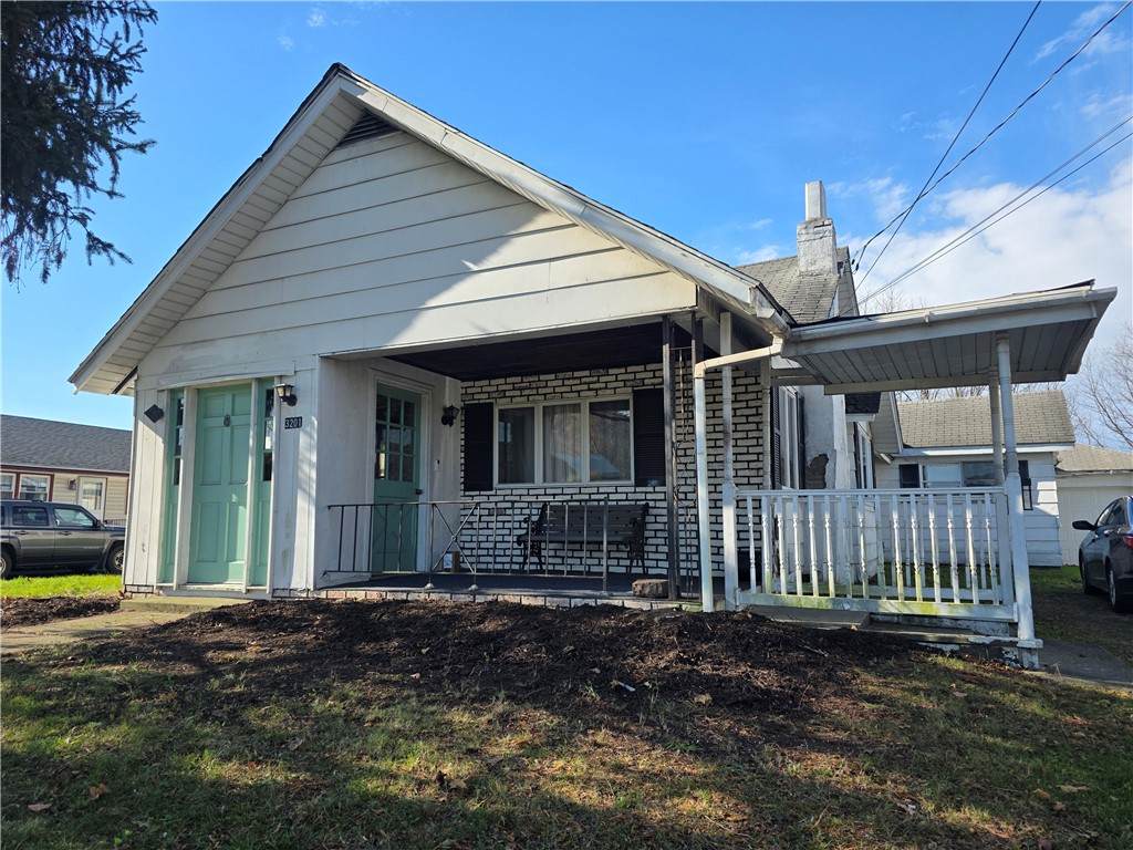 3201 Main Street - Photo 1