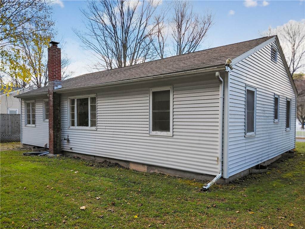 52 Roosevelt Avenue - Photo 1