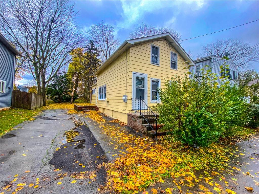 631 Smith Street - Photo 1