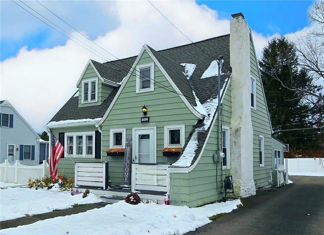 1002 Maple Avenue - Photo 1