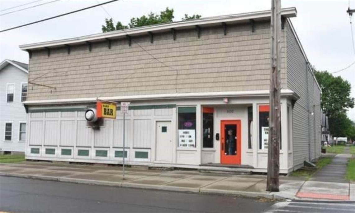 600 Main Street - Photo 1