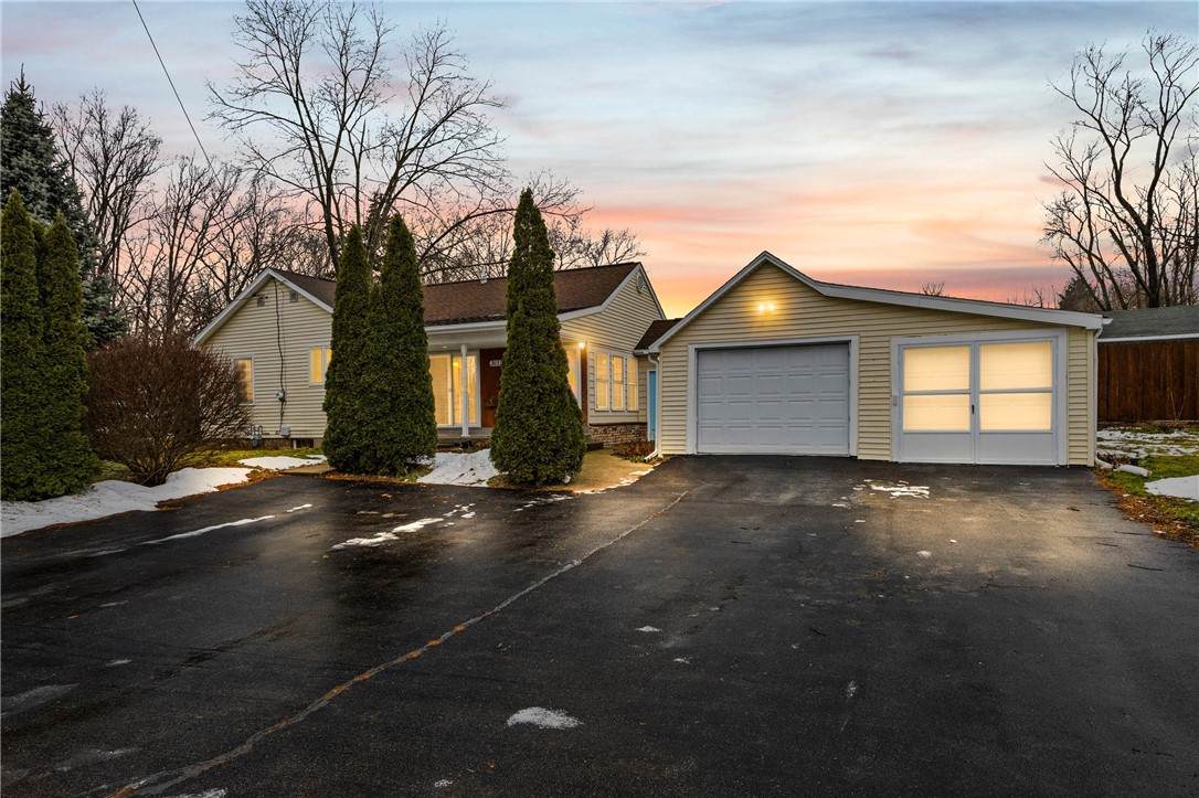 3057 Seneca Boulevard - Photo 1