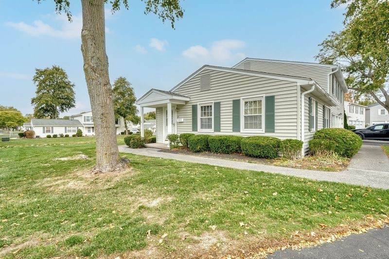 23 Acorn Lane - Photo 1