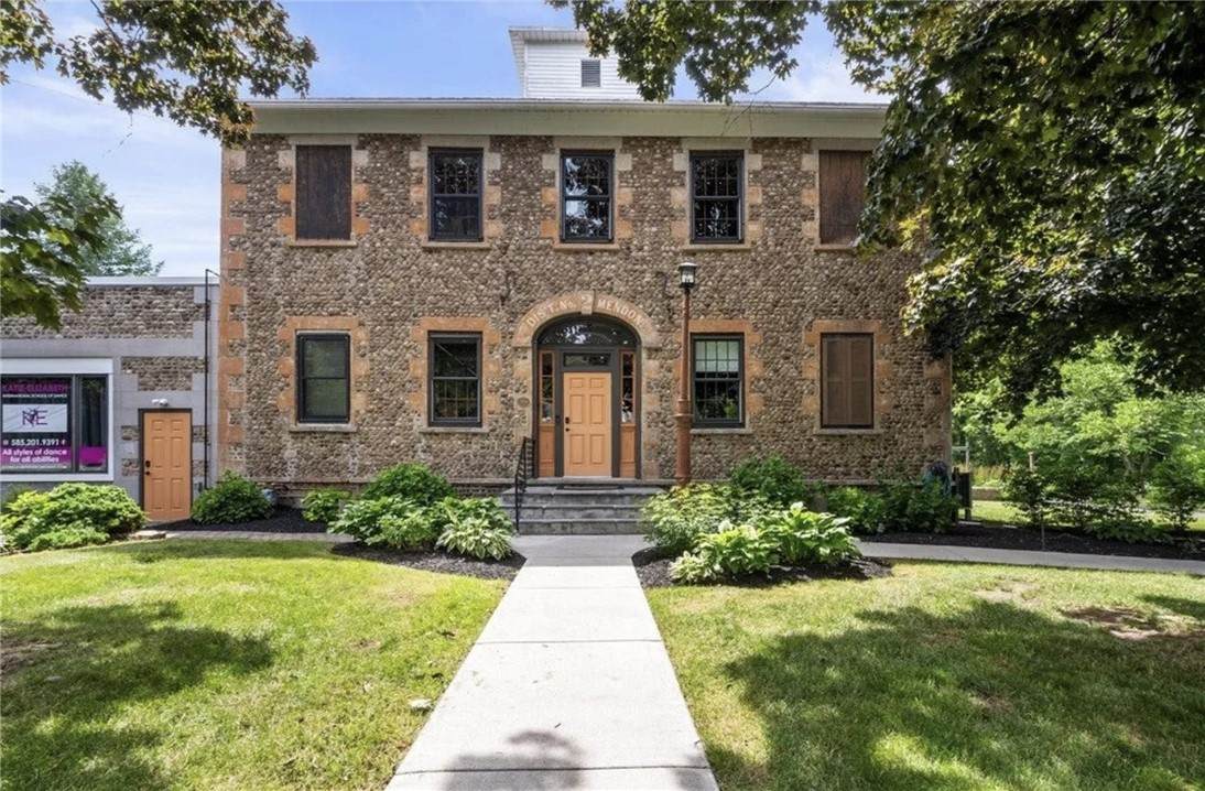 16 Mendon Ionia Road - Photo 1