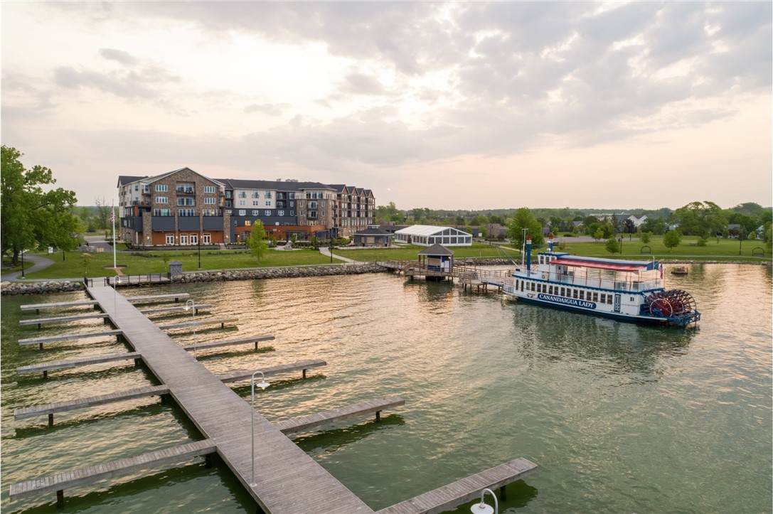 205 Lakeshore Drive - Photo 1