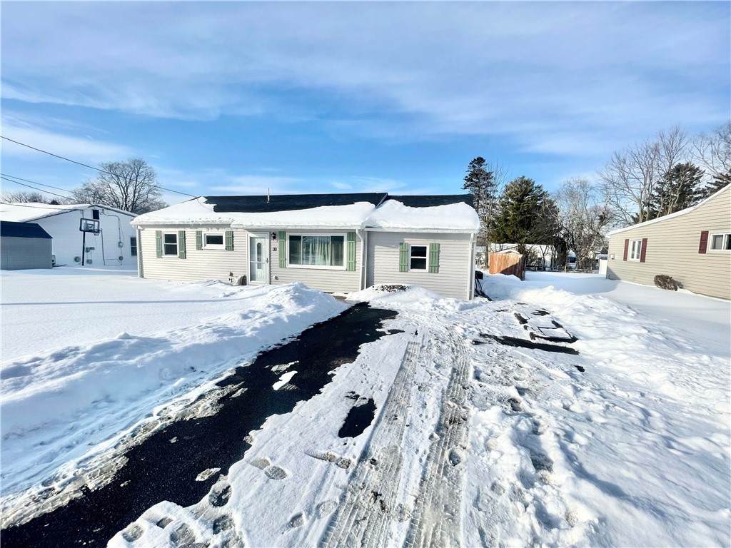 39 Elmhurst Circle - Photo 1