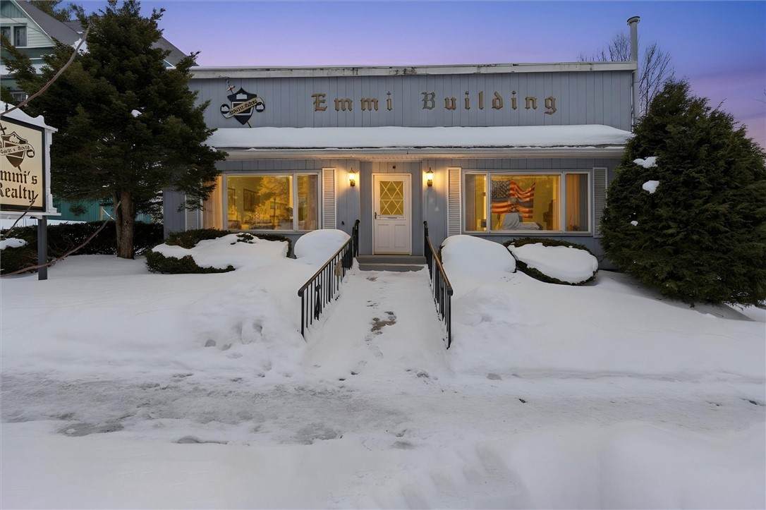 220 Genesee Street - Photo 1