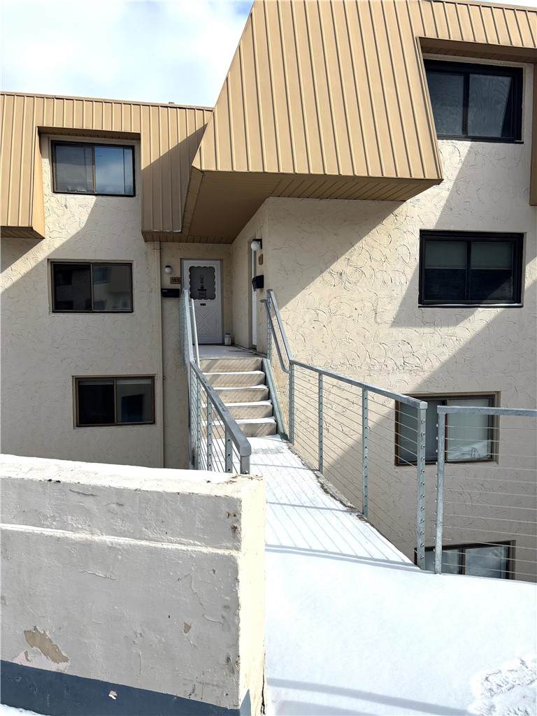 355 Bay Village Drive - Photo 1