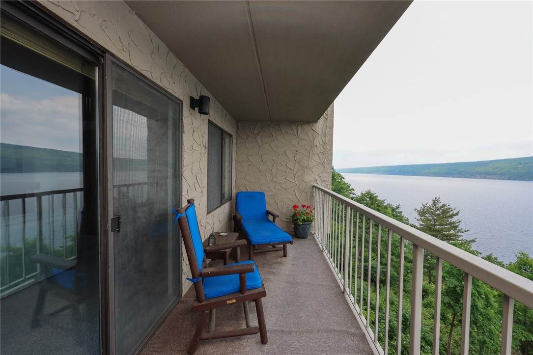 135 Cliffside Drive - Photo 1