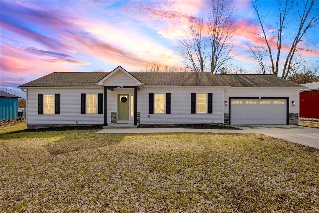 2998 Walworth-Marion Road - Photo 1