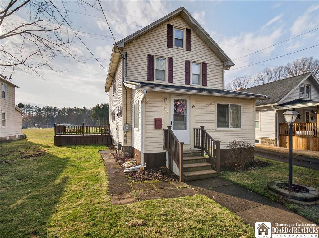 225 Richard Avenue - Photo 1