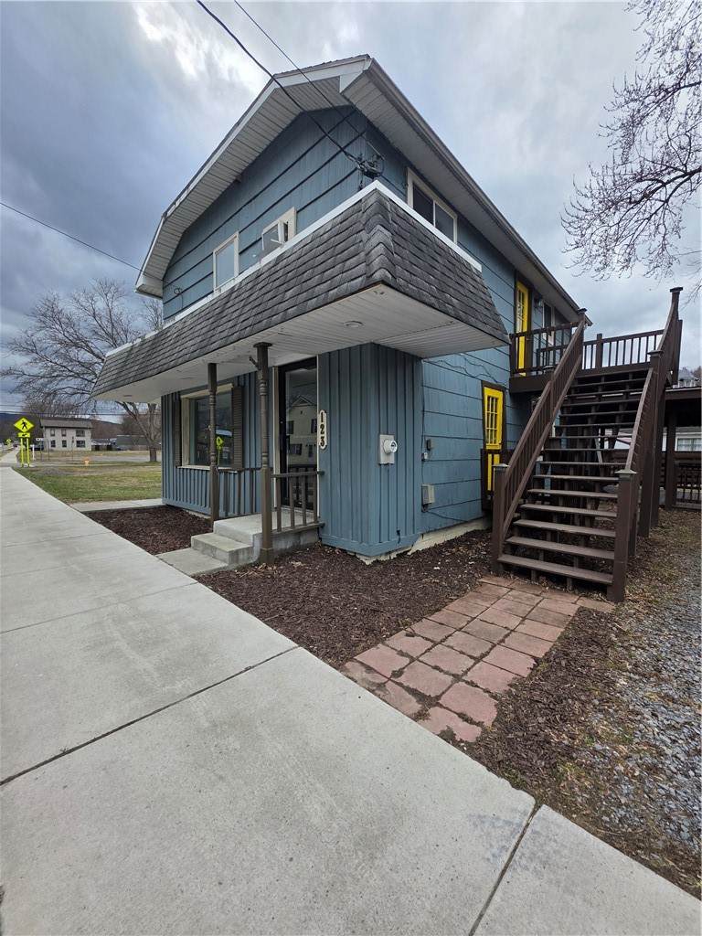 123 Catharine Street - Photo 1