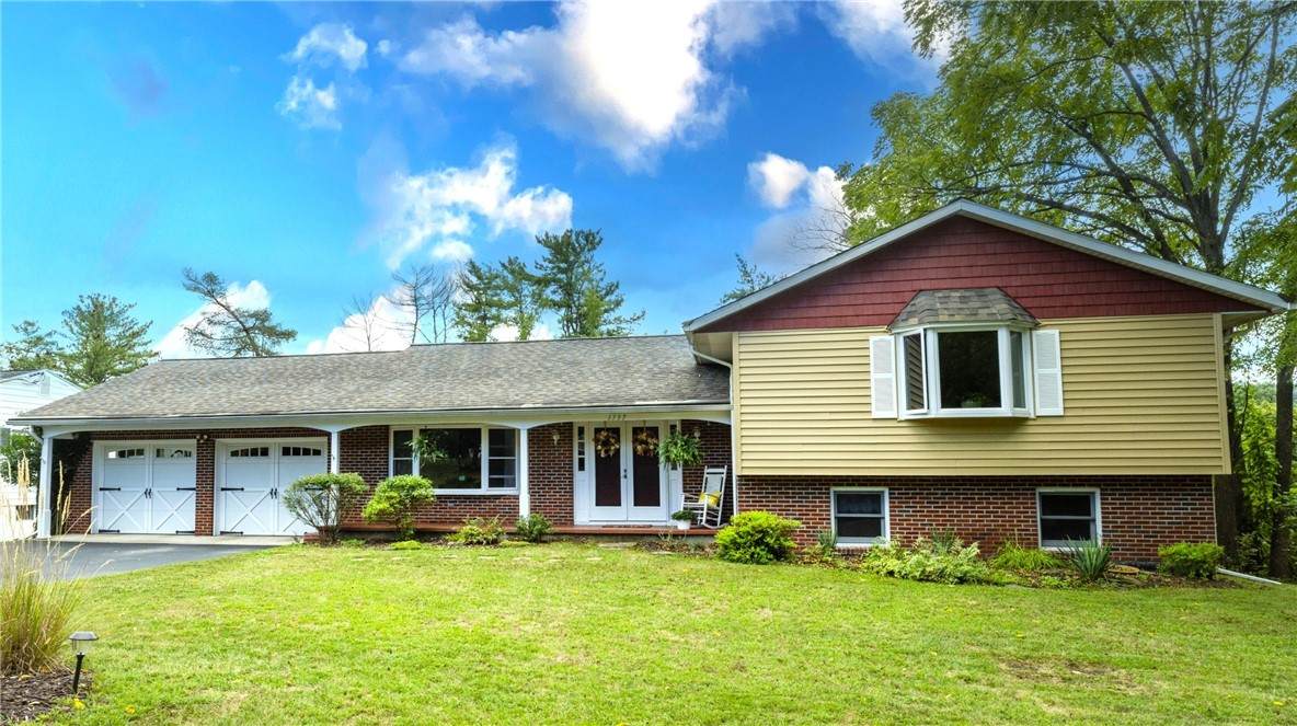 1737 Genesee Road - Photo 1