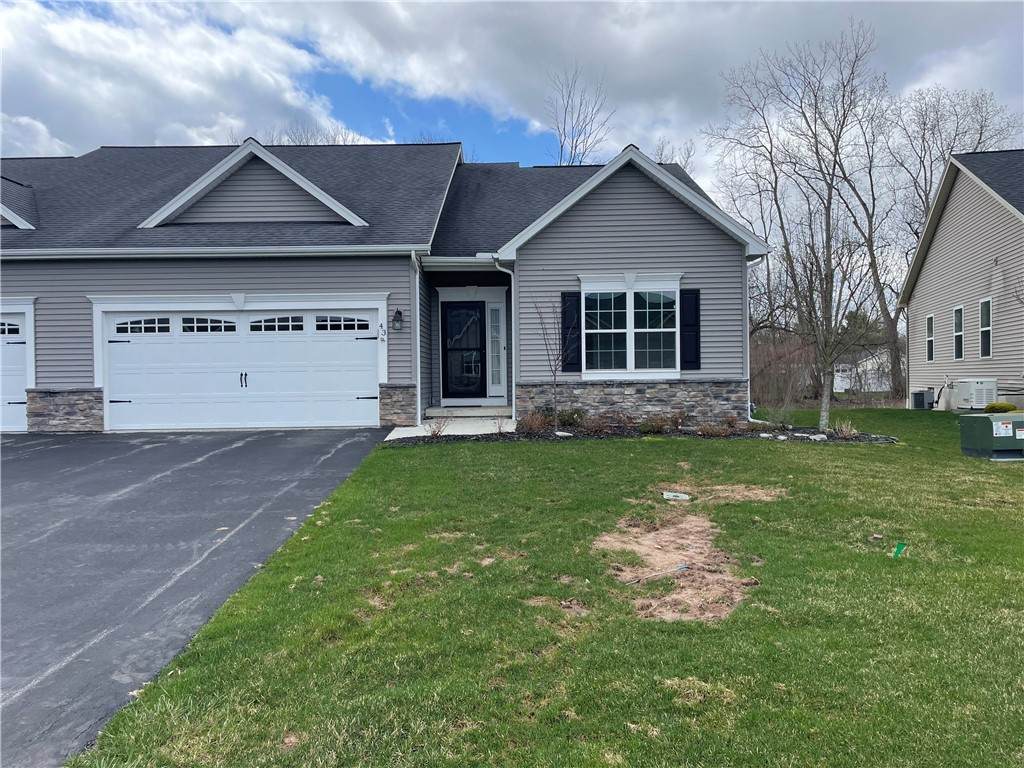 43 Spotts Cir - Photo 1