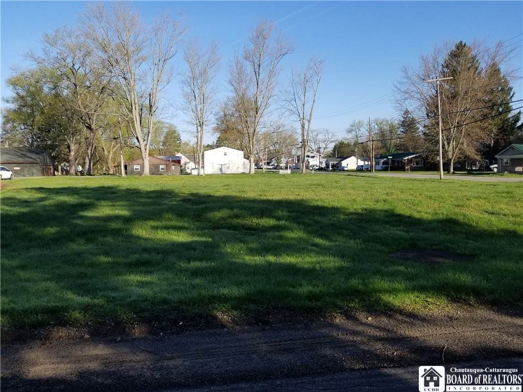 4931 Main Street - Photo 1