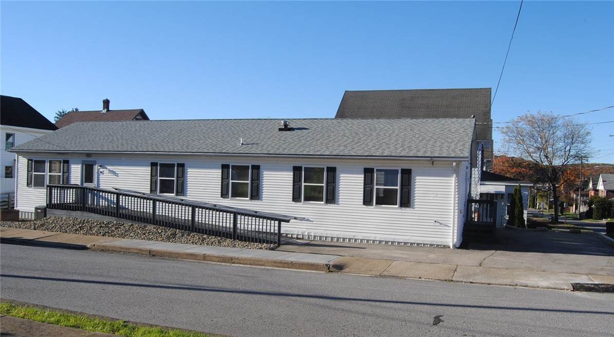 99 Hospital Street - Photo 1