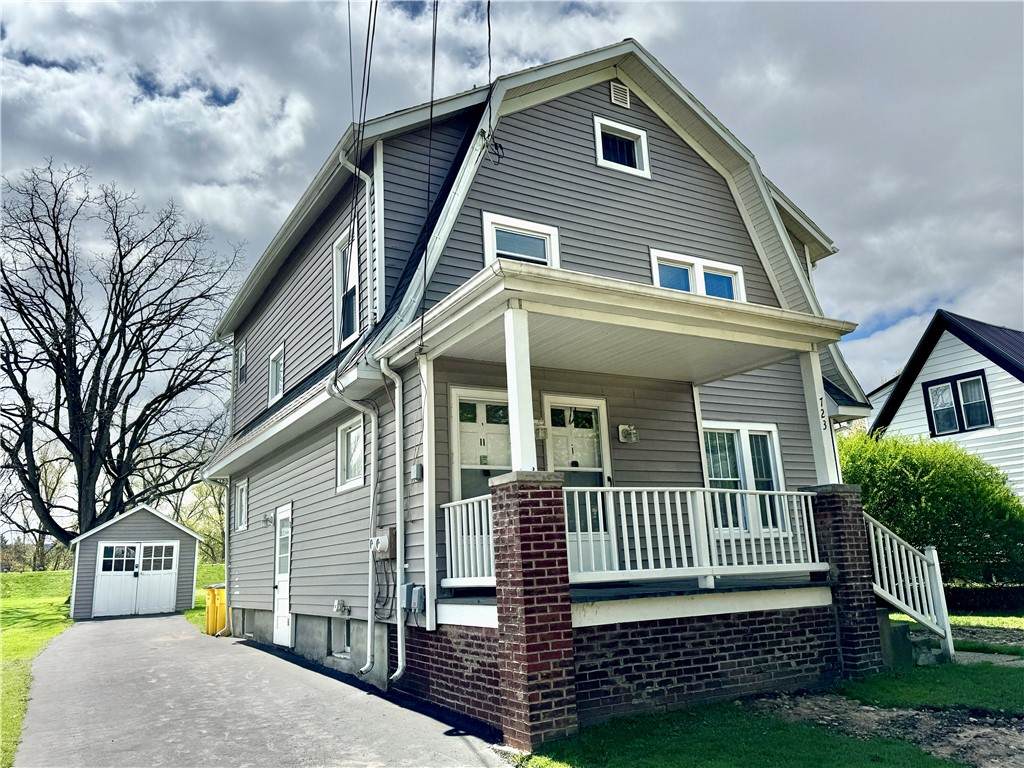 723 Winsor Avenue - Photo 1