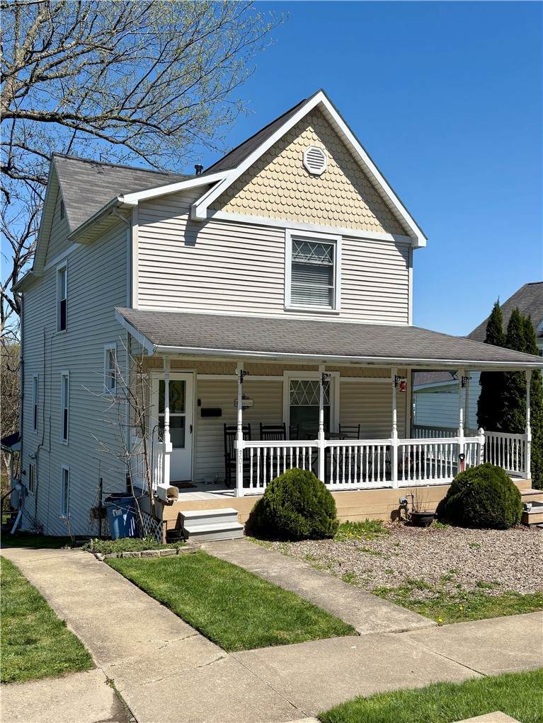 247 First St - Photo 1