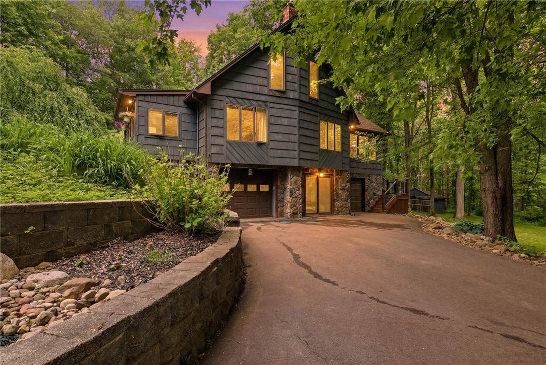 696 Curran Road - Photo 1