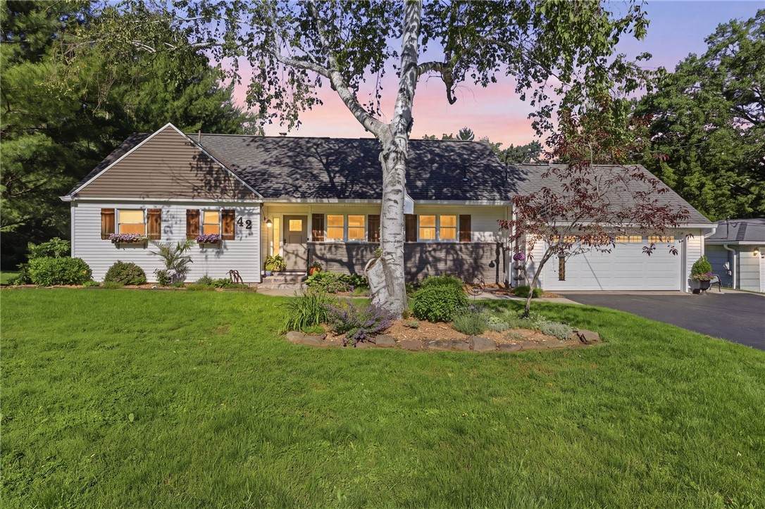 42 Everett Drive - Photo 1