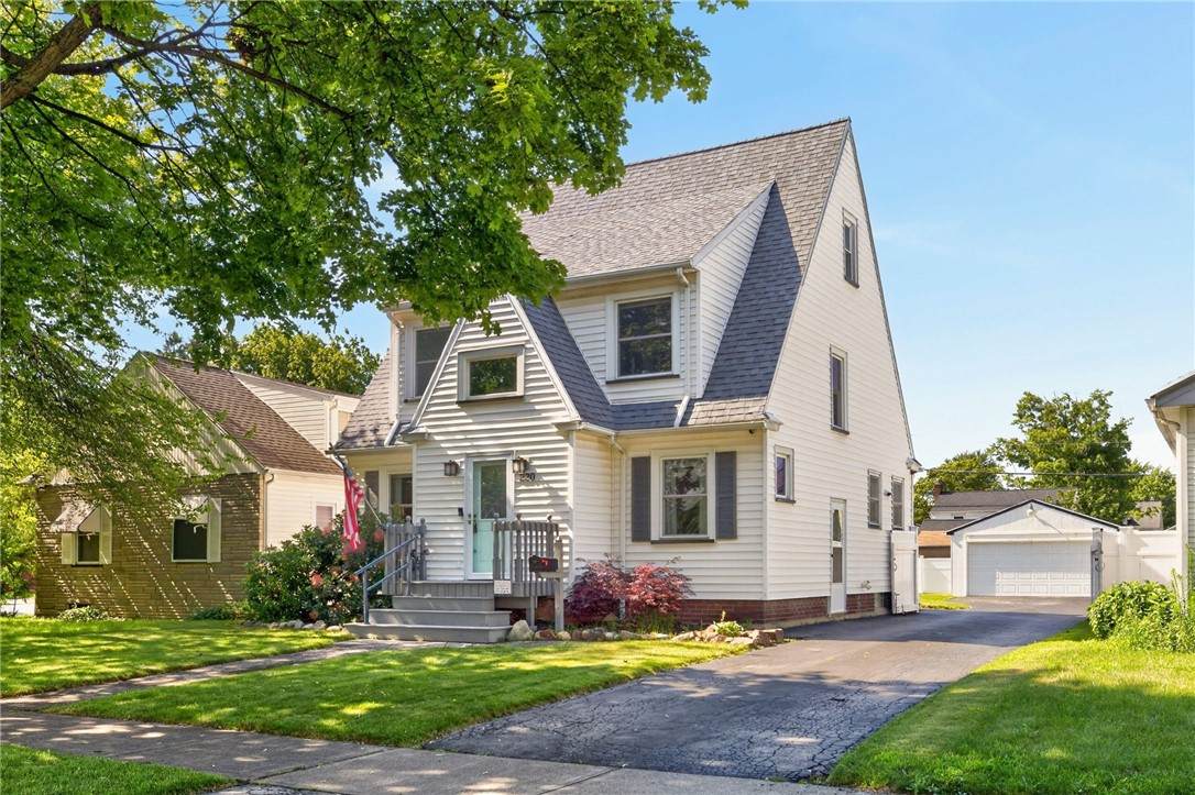 220 Barry Road - Photo 1